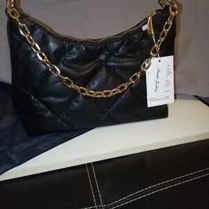 Elegant Black Quilted Chain Bag